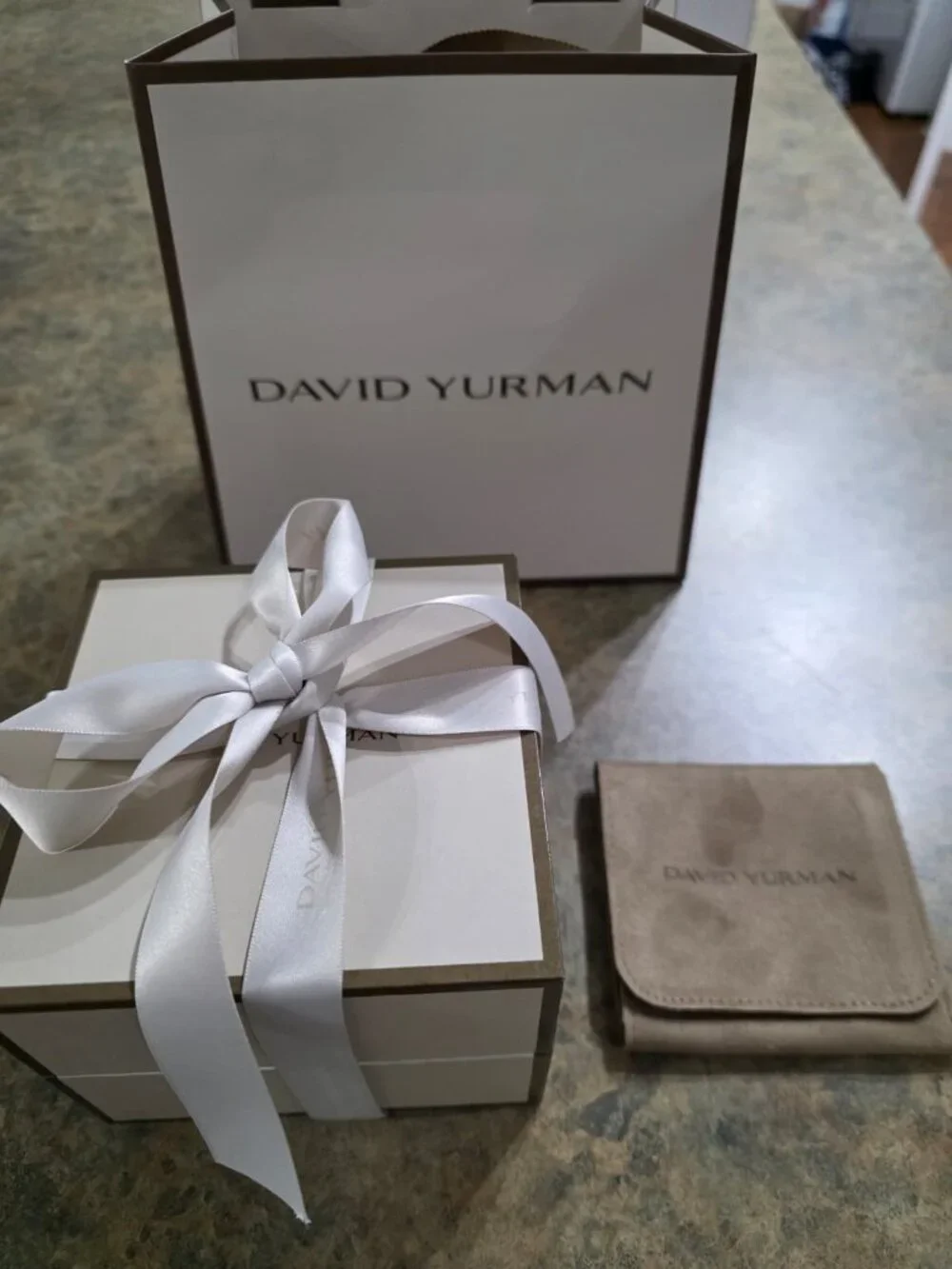David Yurman: 18K Yellow Gold Cablespira Flex Bracelet, 6mm BRAND NEW W/ PAPERS - Picture 3 of 4